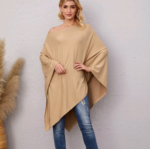Oversized Poncho Style Top - Picture 2 of 6
